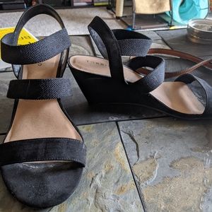 Strappy black mini wedge sandals